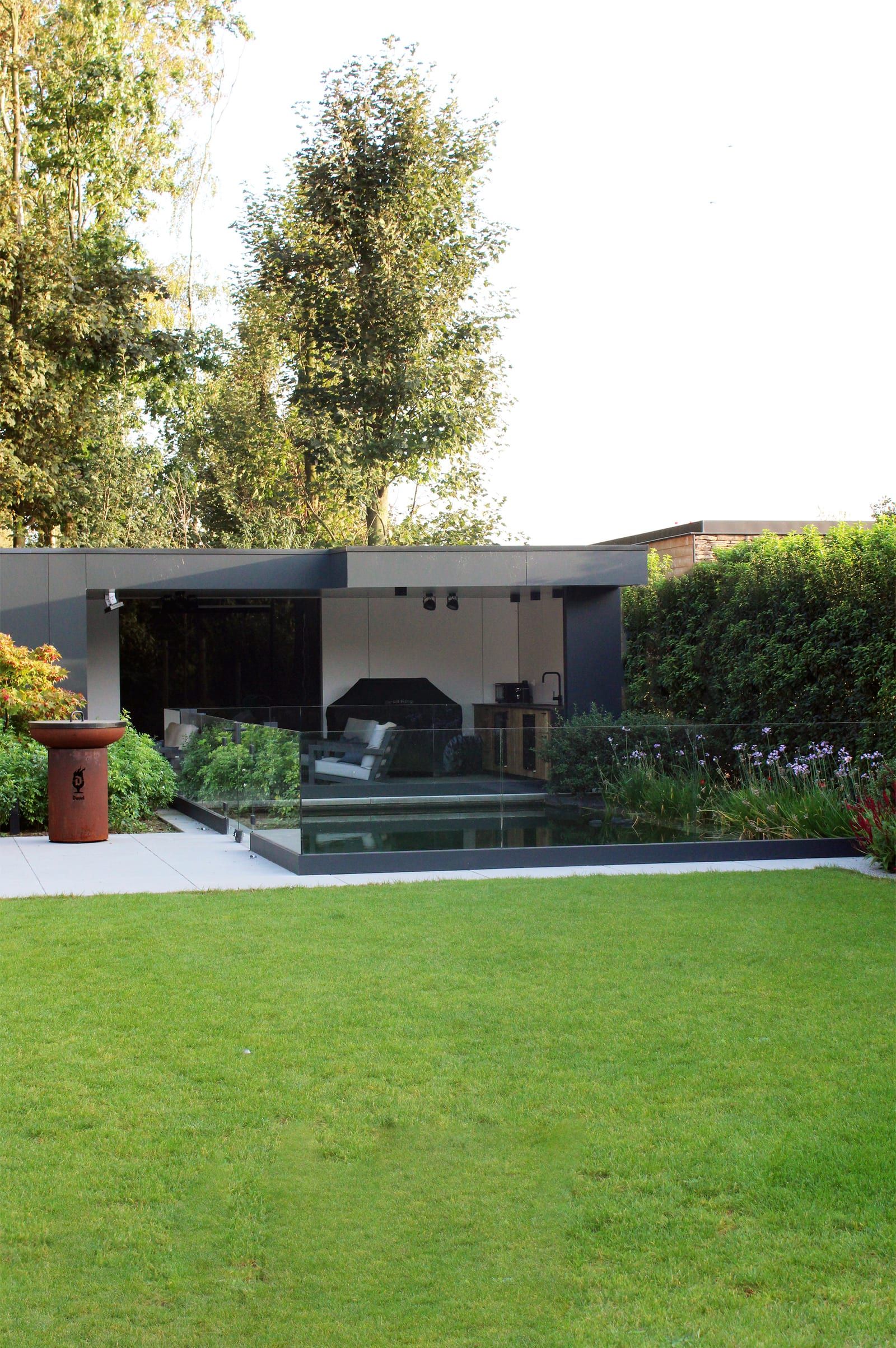 Moderne achtertuin 4